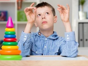 چگونه می‌توان با اوتیسم زندگی کرد؟
